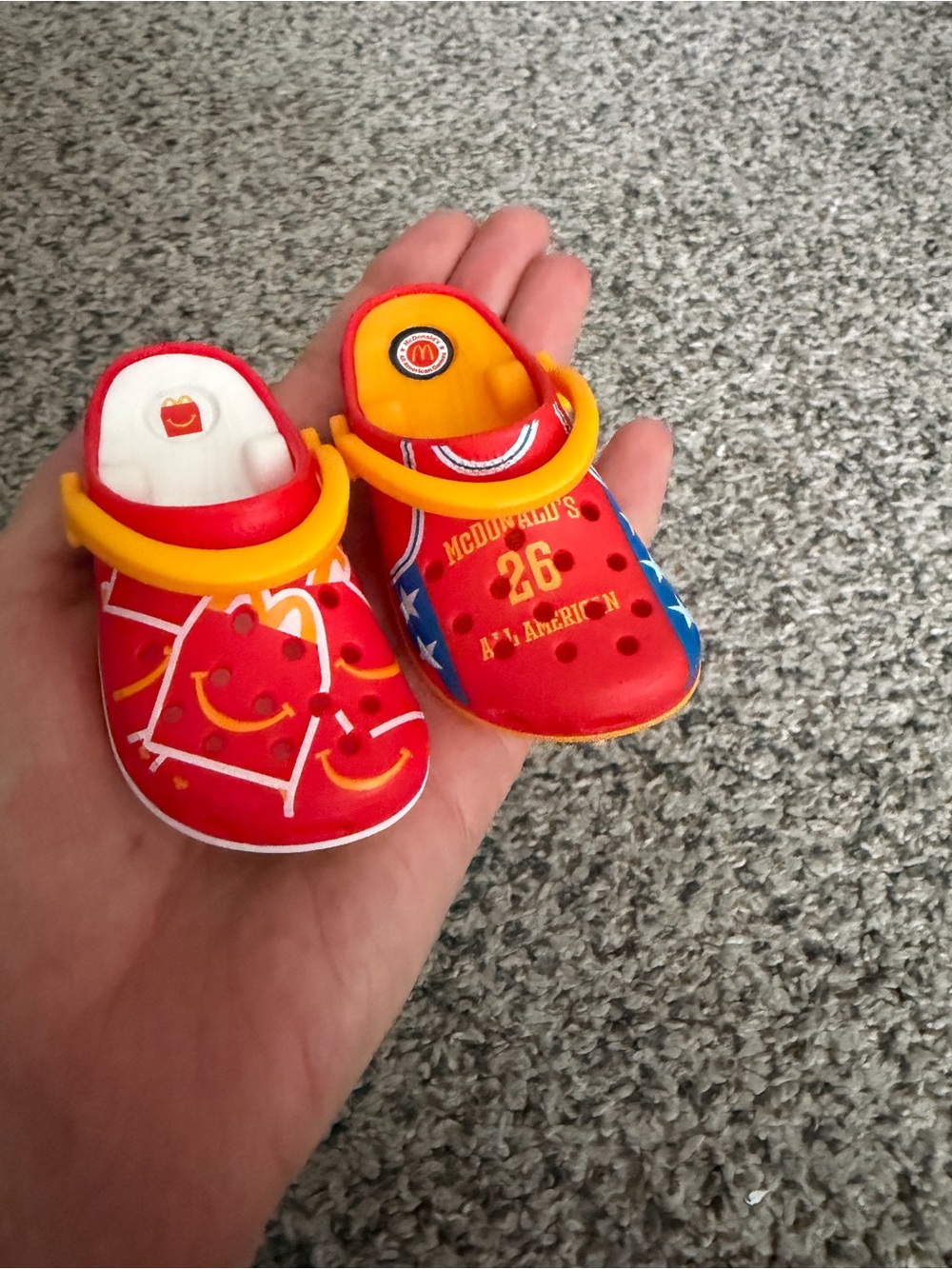Mini Shoe Keychain Set – 2Pieces crocs McDonald’s